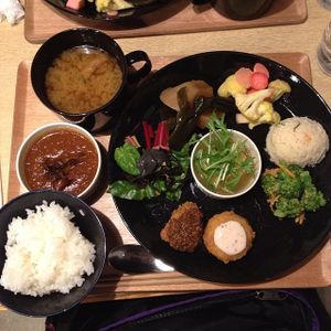 Set at Komaki Shokudo in Tokyo