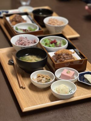 Set  at Komaki Shokudo in Tokyo