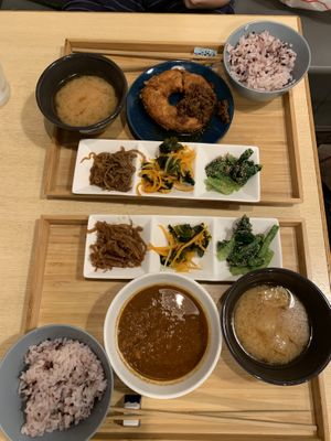 Sets  at Komaki Shokudo in Tokyo