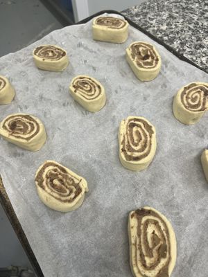 Roll de canyella vegà  at La Nevateria in Girona