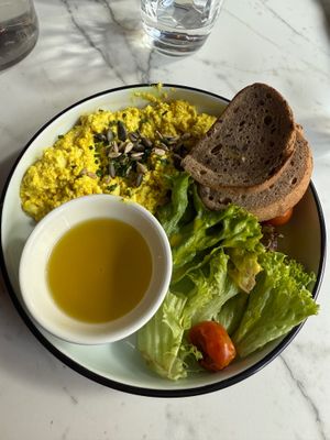 Scrambled tofu with gluten free bread at Venue - Rytířská 3 in Prague