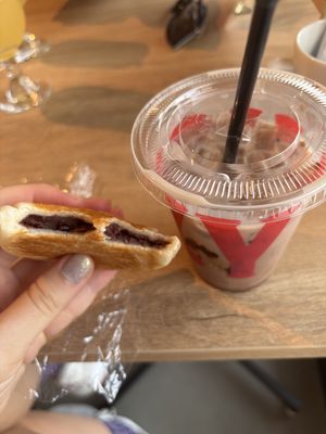   at LUCKY BAKERY in Hiroshima