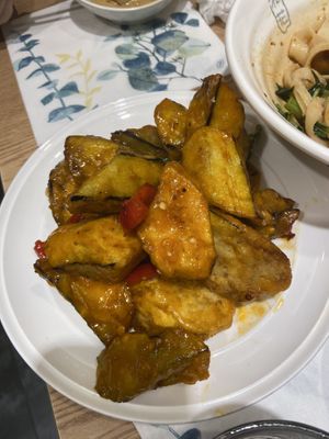 Fried eggplant   at Songhwasansi Dosakmyeon - 송화산시 도삭면 in Seoul