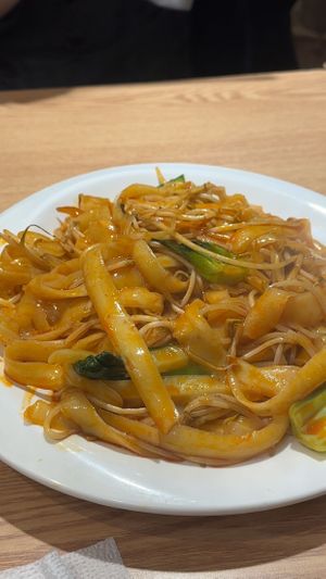 Noodles  at Songhwasansi Dosakmyeon - 송화산시 도삭면 in Seoul