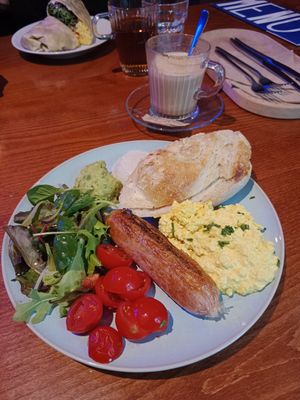 Vegan breakfast at Piccola Cafe in Ljubljana