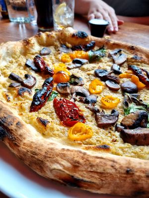 V1 Pizza (Artichoke Paste!) at Sano in Glasgow