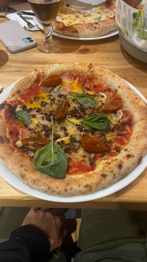 Pizza "no caccio no buti" at Garden Pizza - Argentona in Argentona