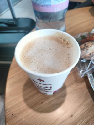 Flat white with oat at BCN - Pret A Manger - T2 in El Prat De Llobregat