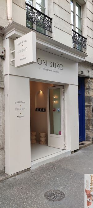 Facade at Onisuko in Paris