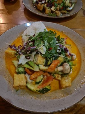 Vegan red curry with tofu at Golden Rice Mitte in Berlin