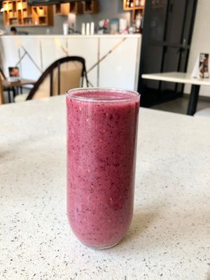 Açai smoothie  at Le Noir Café & Kitchen in Abu Dhabi