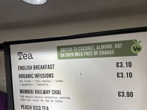 No charge for dairy-free milk  at LIS - SOHO Coffee - T1 in Lisbon