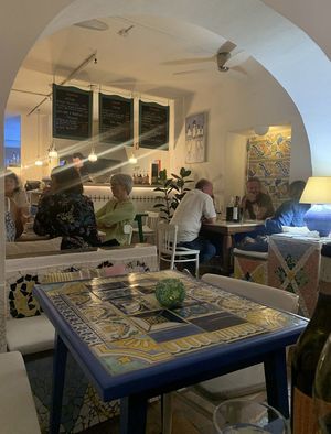 Indoor seatingg  at Aquasul in Tavira