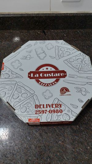 Pizza box at La Gustare Pizzaria in Sao Paulo