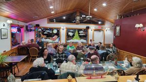 Saturday crowd at Siam Thai Kitchen - ครัวสยามไทย in Indiana