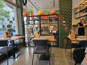 Inside. at Clandestino by Salpoente in Aveiro