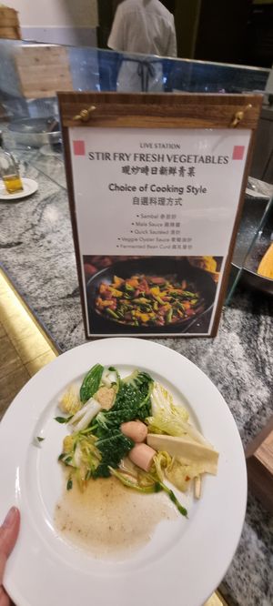 Stir fry vegetables at Lotus at Berjaya 莲心 in Kuala Lumpur
