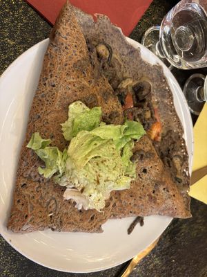 Benidict Cumberbatch  at Culture Crêpes in Paris