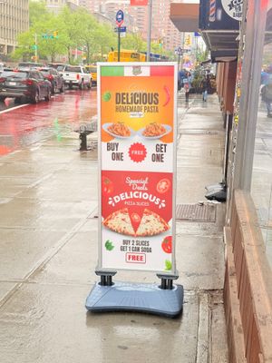  at PIZZA DAA ROMA & BAGEL in New York City