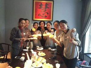 good service at Bingsheng Zen Tea House in Guangzhou