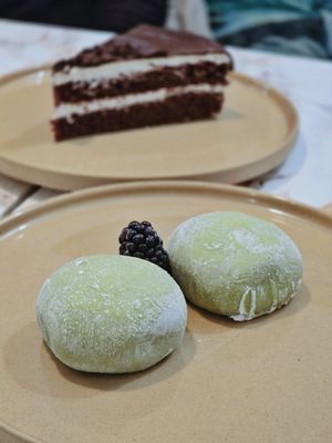  at The Vegan Roll in Madrid