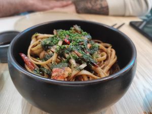 Yakisoba Noodles at The Vegan Roll in Madrid