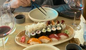 28pieces   at The Vegan Roll in Madrid