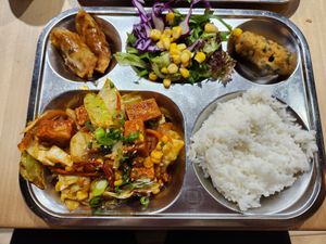 K-School tray with fried tofu (vegan) at Sinjeon in Melbourne