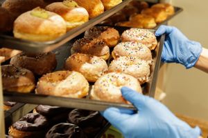 毎日店頭で製造しています at Oscar Wilde in Tokyo