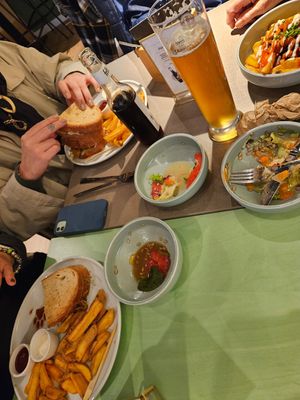 Chili con fritten at Katzentempel - Trier  in Trier