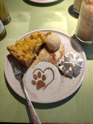 Apple pie at Katzentempel - Trier  in Trier