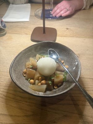 Citroensorbet ijs met peer  at De Stad in Venray