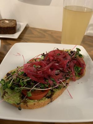 Local Toast   at Arête in North Bend