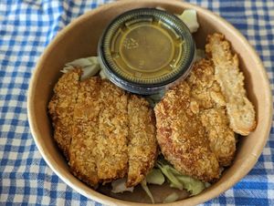 Crispy Suji Filet with Curry Sauce at Chuang Yi Bentos (CY Bentos) in St Louis