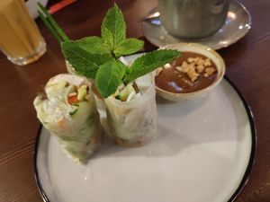 Sommerrollen mit Tofu und Erdnuss Dip  at Hoang58  in Chemnitz