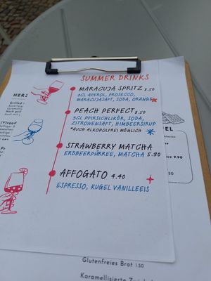 Karte mit auch alkoholfreier Option at Vegan Backyard in Berlin