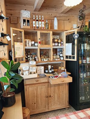 Tanti prodotti locali artigianali 100% naturali sostenibili e unici! at AgriStube in Belluno