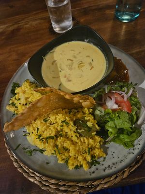 The BEST cashew nut vegan curry at La Belle in Ahangama
