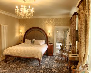 4* AA Approved bedrooms - 11 in total - all with mountain views. *All with roll top bath & separate power shower en-suite (*1 ground floor room with walk in 'wet room' shower. at Ghan House in Carlingford