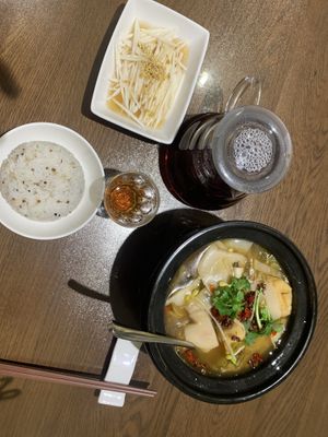Yam, mushroom stew and ricee  at Yi Tian Yi Su - Zhujiangxincheng in Guangzhou