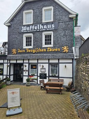 Entrance at Waffelhaus zum Bergischen Löwen in Solingen