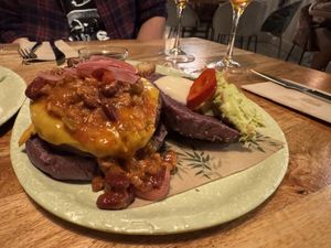 Hamburguesa chingona vegana  at Katoa in Roquetas De Mar