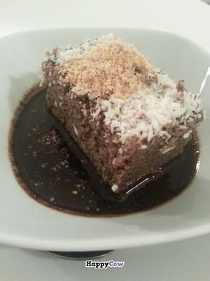 Carob cake at Zaatar Vegetariano in Barcelona
