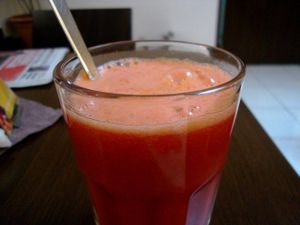 apple, carrot, beetroot, ginger juice at Makro Vega in Split