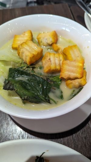 Green curry at BKK - Aroi Restaurant in Samut Prakan