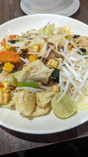 Pad Thai at BKK - Aroi Restaurant in Samut Prakan
