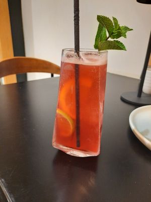 Drachenfrucht Eistee at Home Taste Jia in Kiel