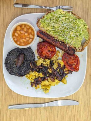 vegan breakfast at Nathalie's Kitchen in North London