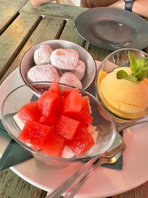 Selección de postres riquísima   at Pastan  in Fuengirola