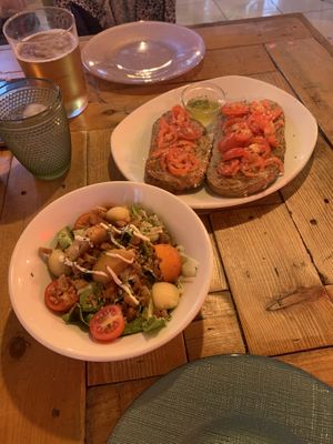 Starters , Caesar salad , bread and tomatoes   at Pastan  in Fuengirola